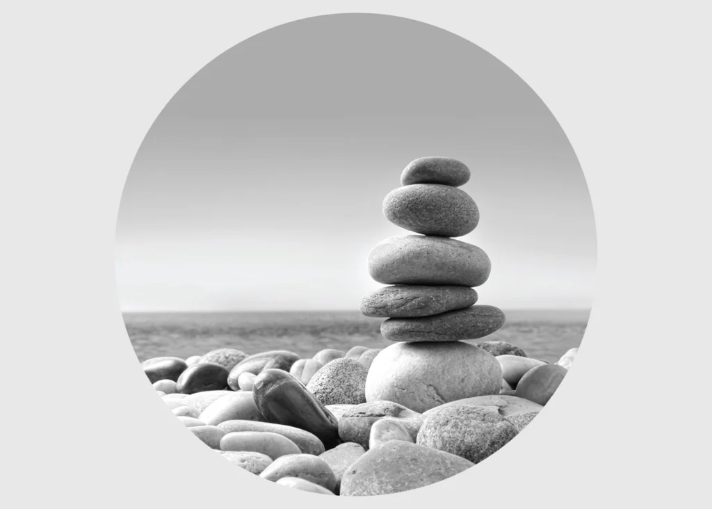 Samolepící vliesová fototapeta na zed' Zenové Kameny na Pláži | 70 x 70 cm | CR 3207