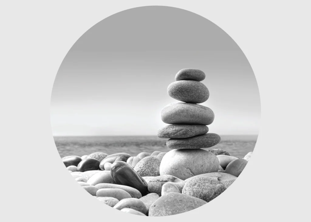 Samolepící vliesová fototapeta na zed' Zenové Kameny na Pláži | 140 x 140 cm | CR 3307